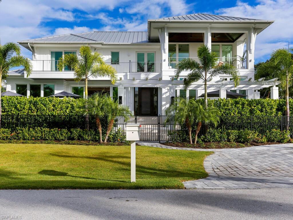 OLDE NAPLES - Residential