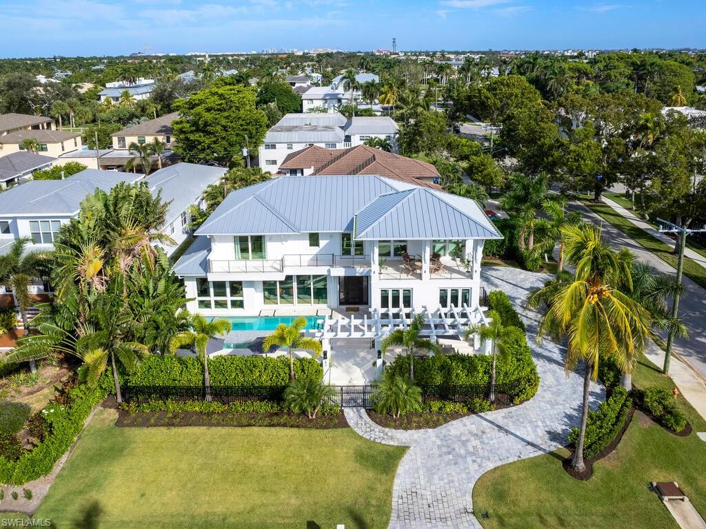 OLDE NAPLES - Residential