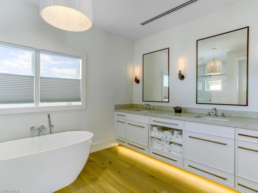 OLDE NAPLES - Residential