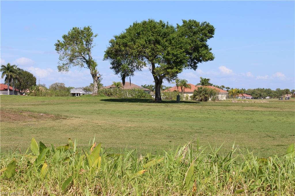 ROYAL PALM GOLF ESTATES - Land