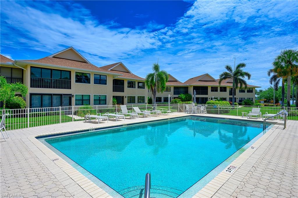 BAYSIDE VILLAS - Residential Lease