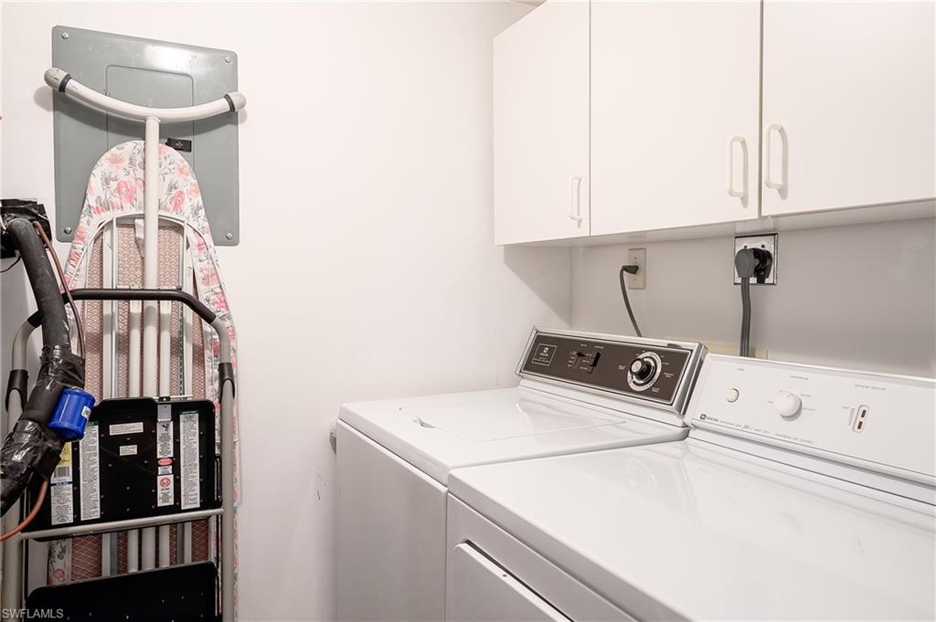 BAYSIDE VILLAS - Residential Lease