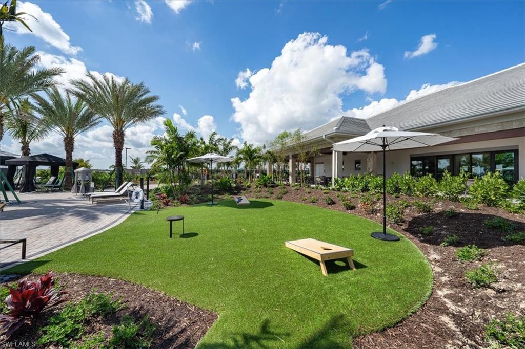 ESPLANADE LAKE CLUB - Residential