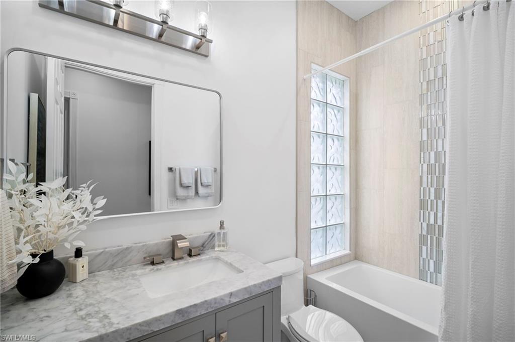 ISLAND WALK - Residential