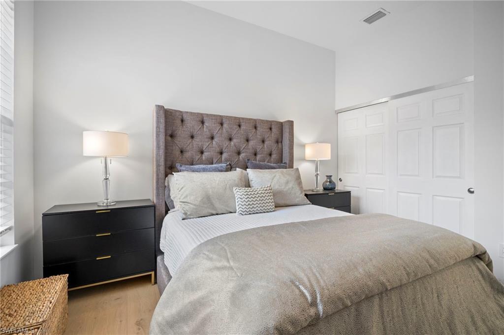 ISLAND WALK - Residential