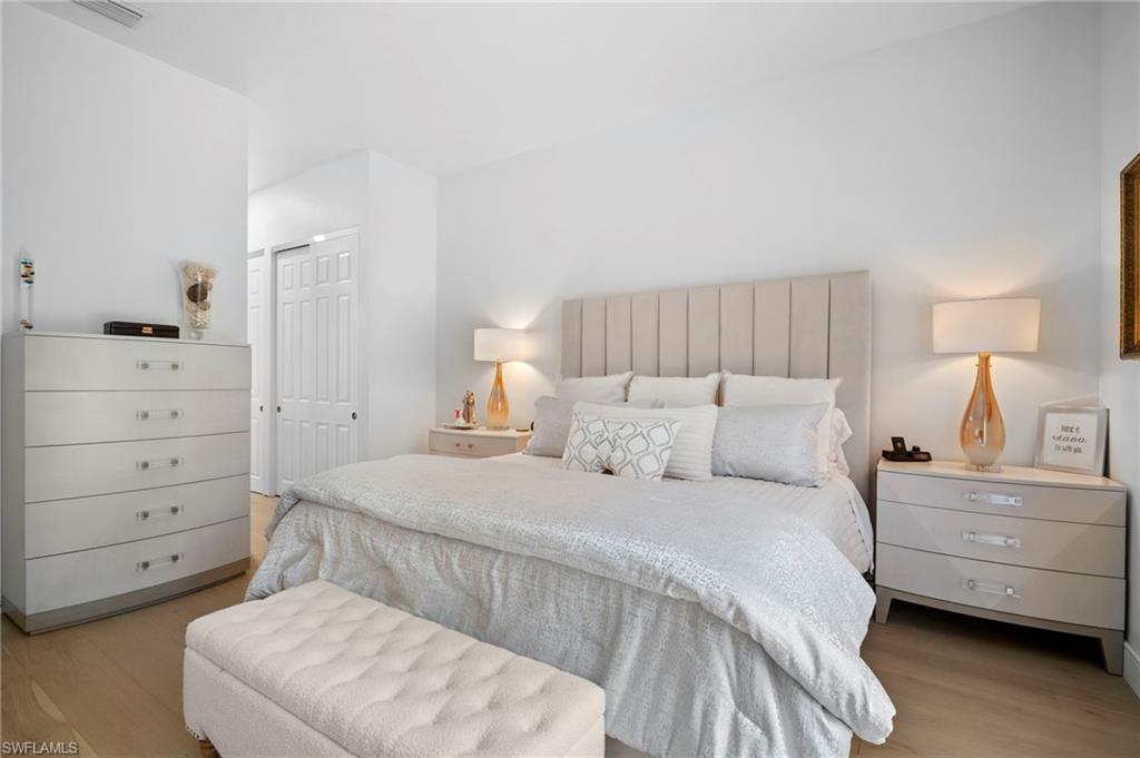 ISLAND WALK - Residential