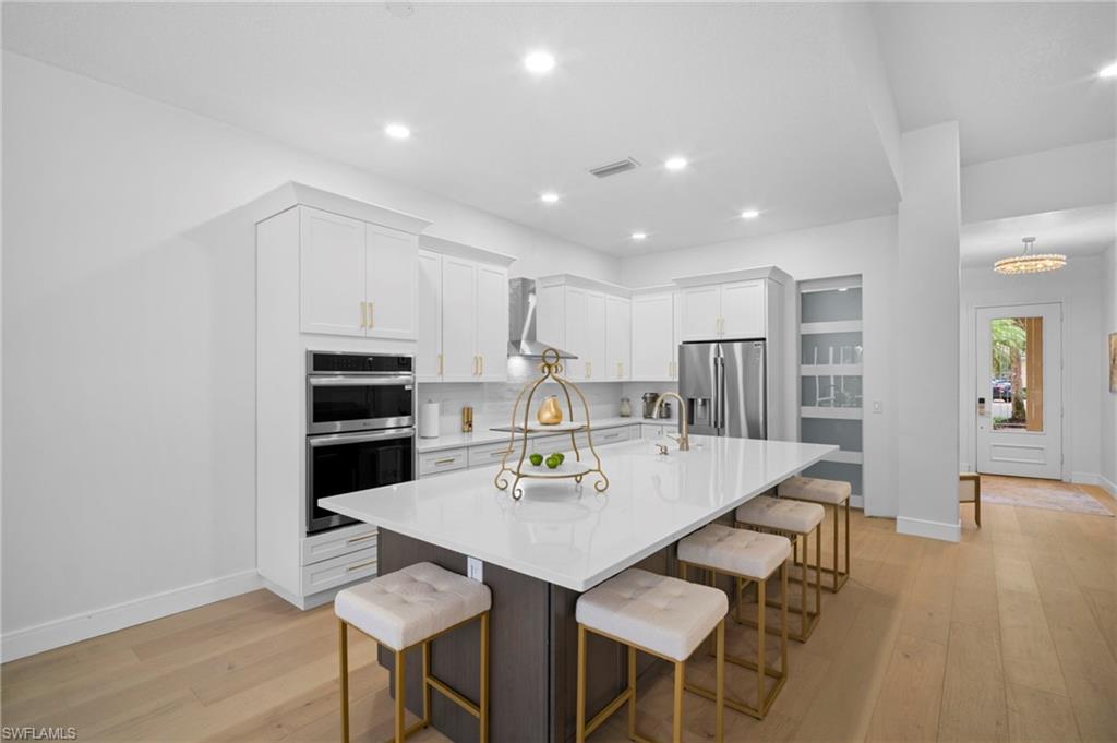 ISLAND WALK - Residential