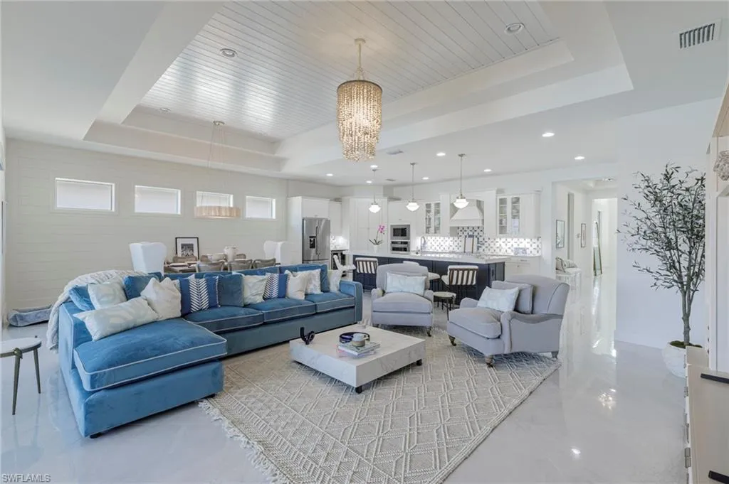 Naples, Florida 34112, United States, 4 Bedrooms Bedrooms, ,4 BathroomsBathrooms,Residential,Active,25463