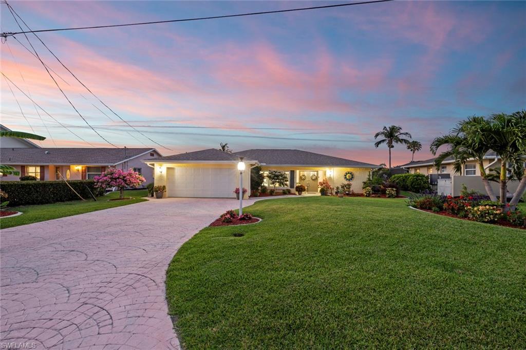 6436 Cocos DR