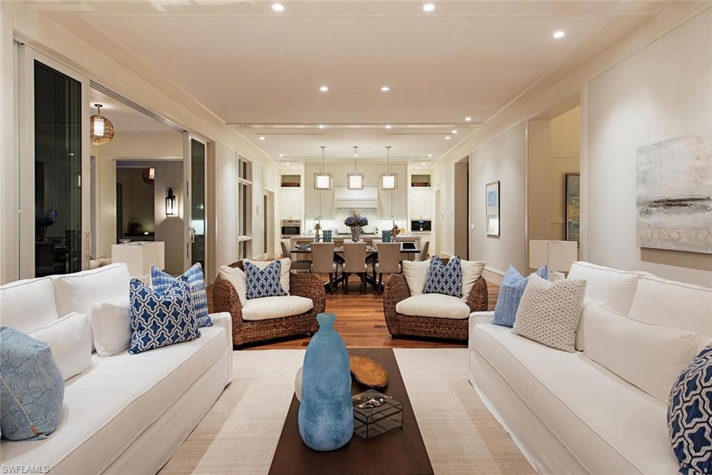 AQUALANE SHORES - Residential