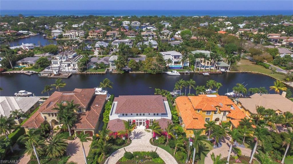 AQUALANE SHORES - Residential