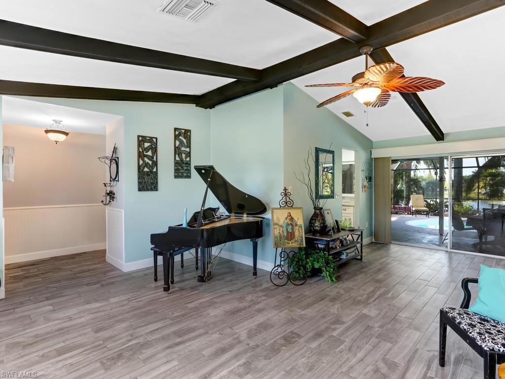 GOLDEN GATE CITY - Residential