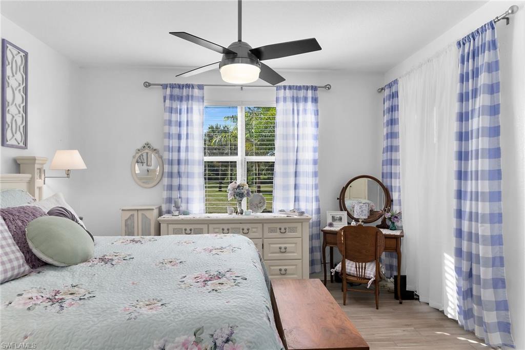 SUNSET CAY LAKES - Residential