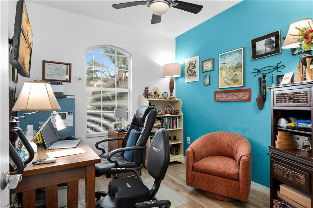 SUNSET CAY LAKES - Residential