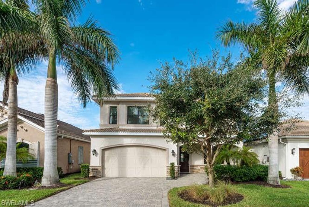 Photo of 1641 Serrano CIR, NAPLES, FL 34105 (MLS # 225080952)