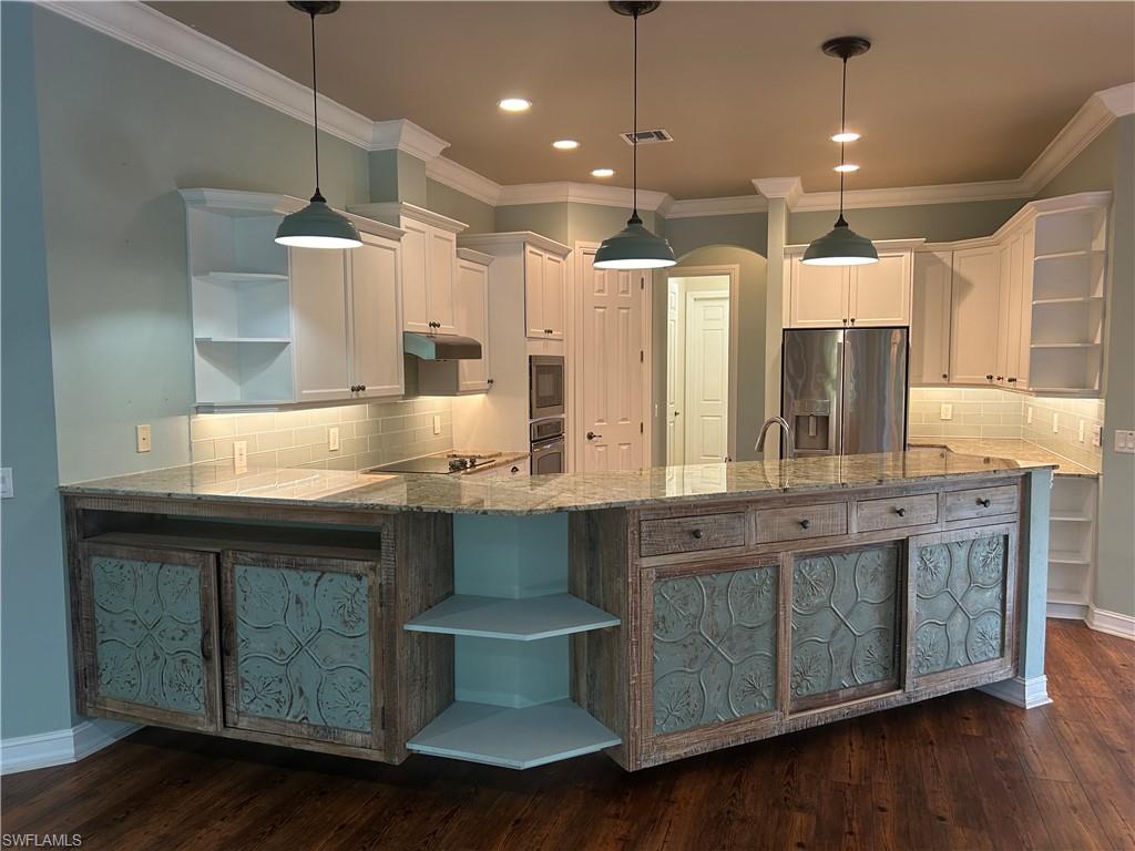 BANYAN WOODS - Residential Lease