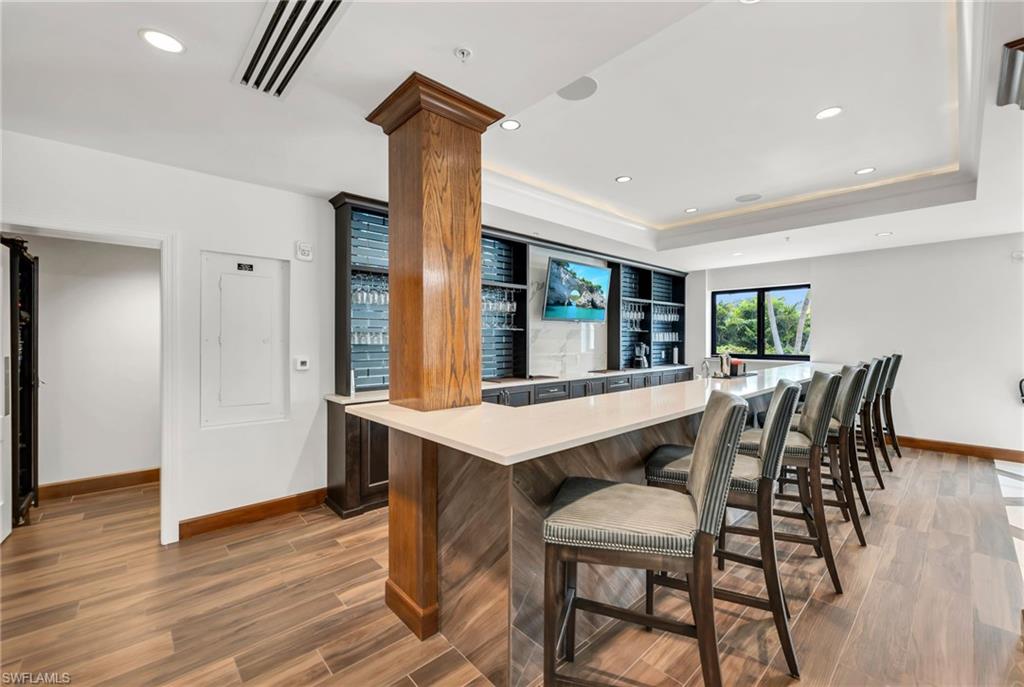 DORCHESTER - Residential