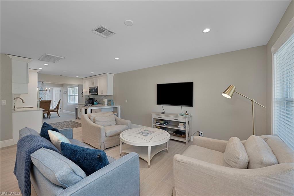 NAPLES PARK - Residential