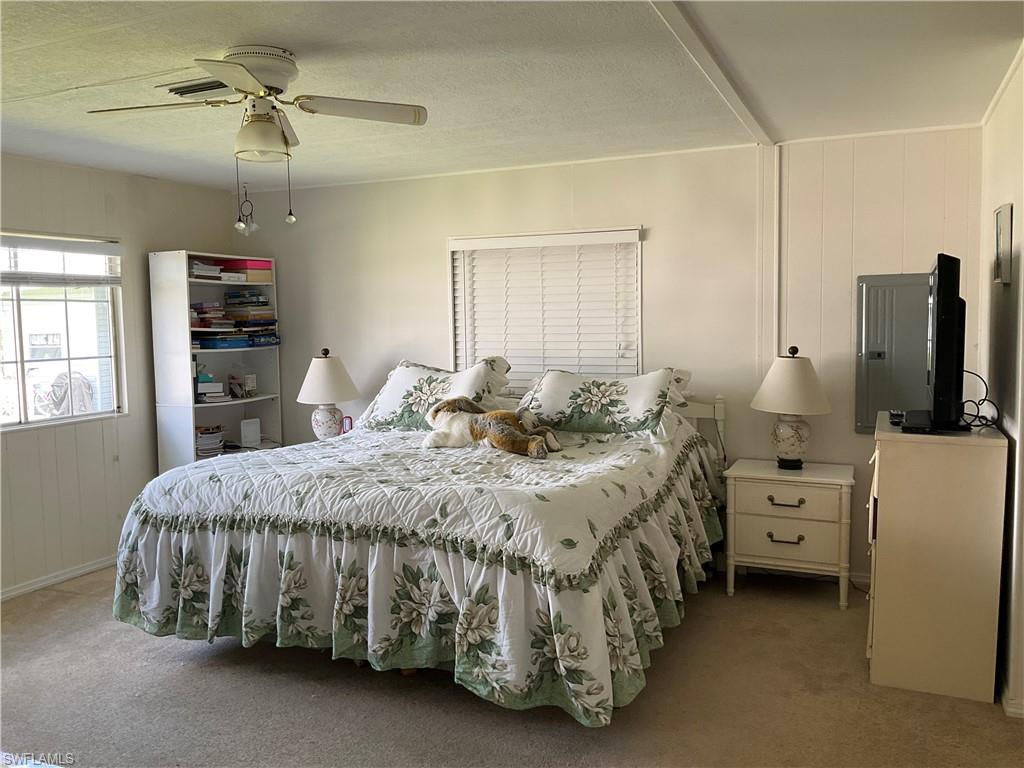 SIX LAKES COUNTRY CLUB - Residential Lease