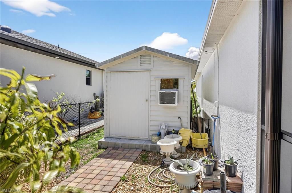 SOUTH GULF COVE - Residential