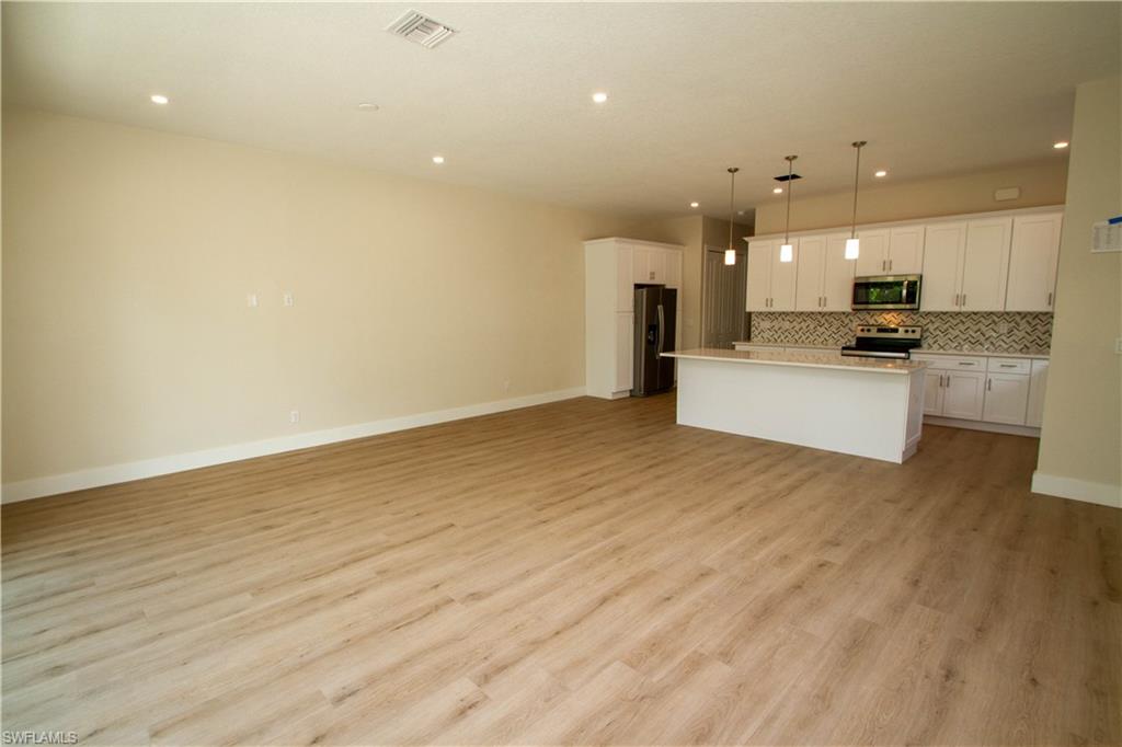 JASPER FLATS - Residential Lease