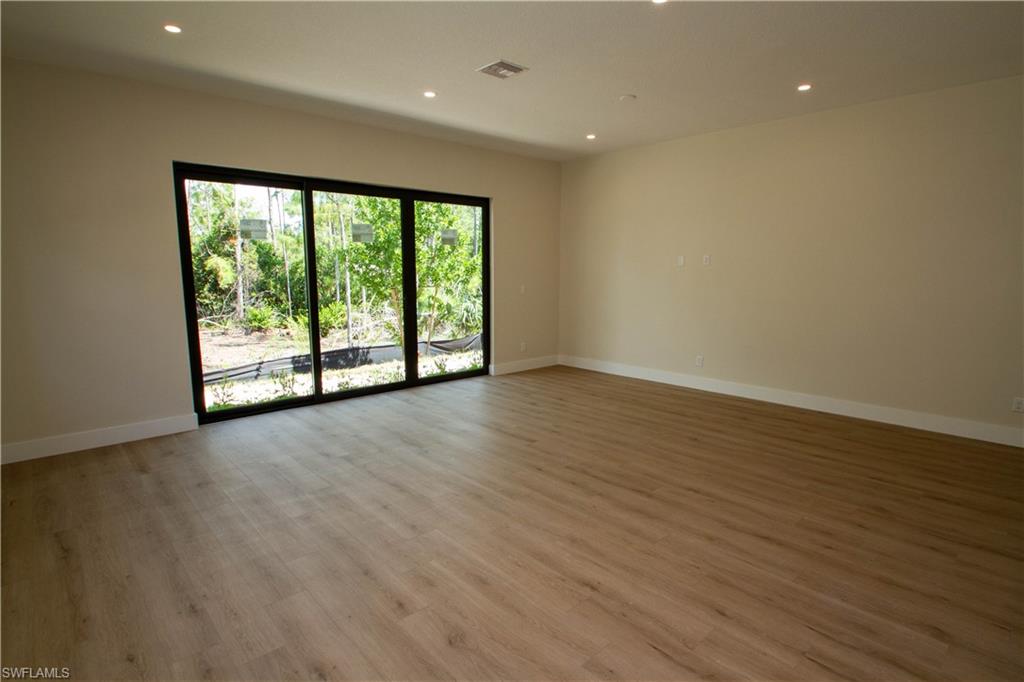 JASPER FLATS - Residential Lease