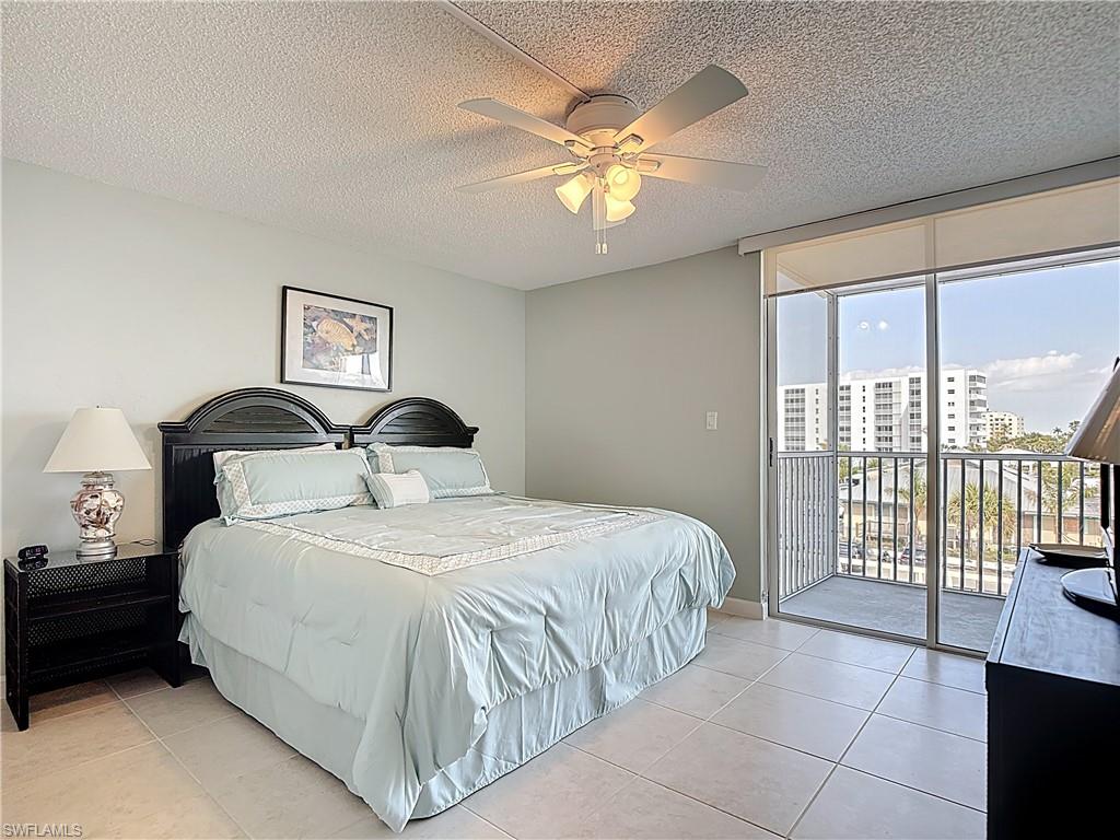 CRECIENTE CONDO EAST - Residential