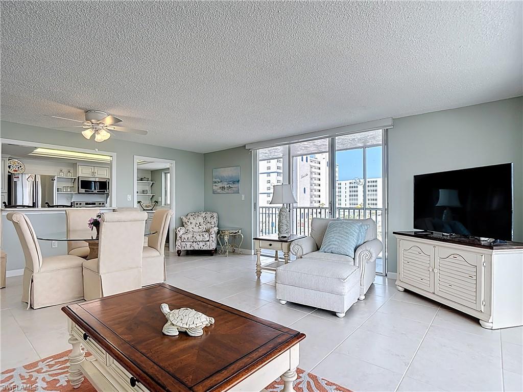 CRECIENTE CONDO EAST - Residential