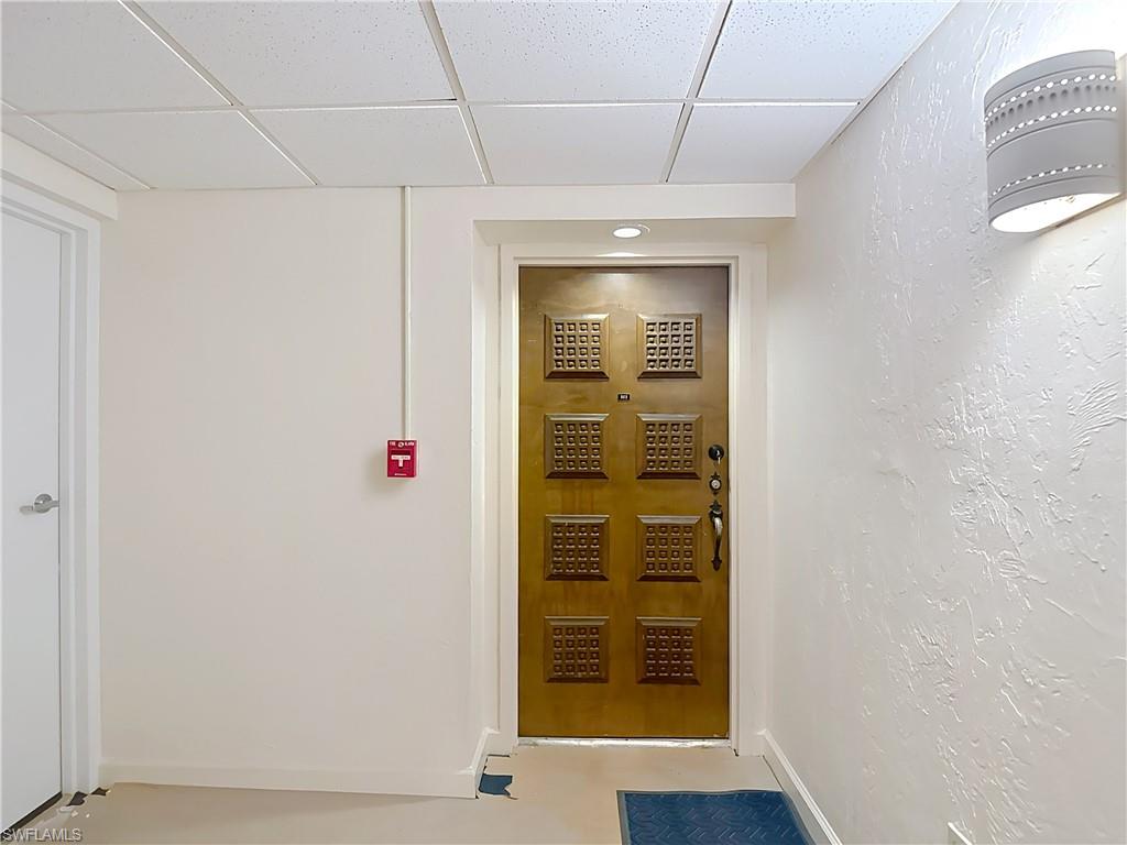 CRECIENTE CONDO EAST - Residential