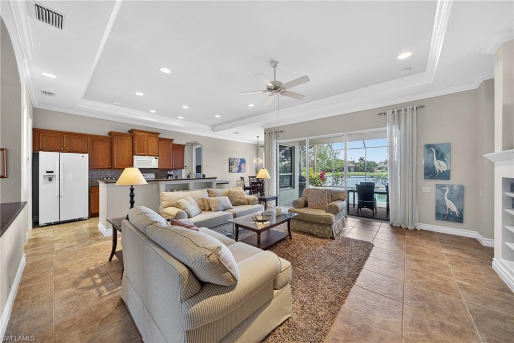 SABAL POINT - Residential