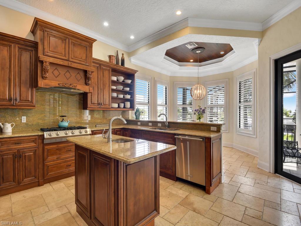 PALM ISLES - Residential