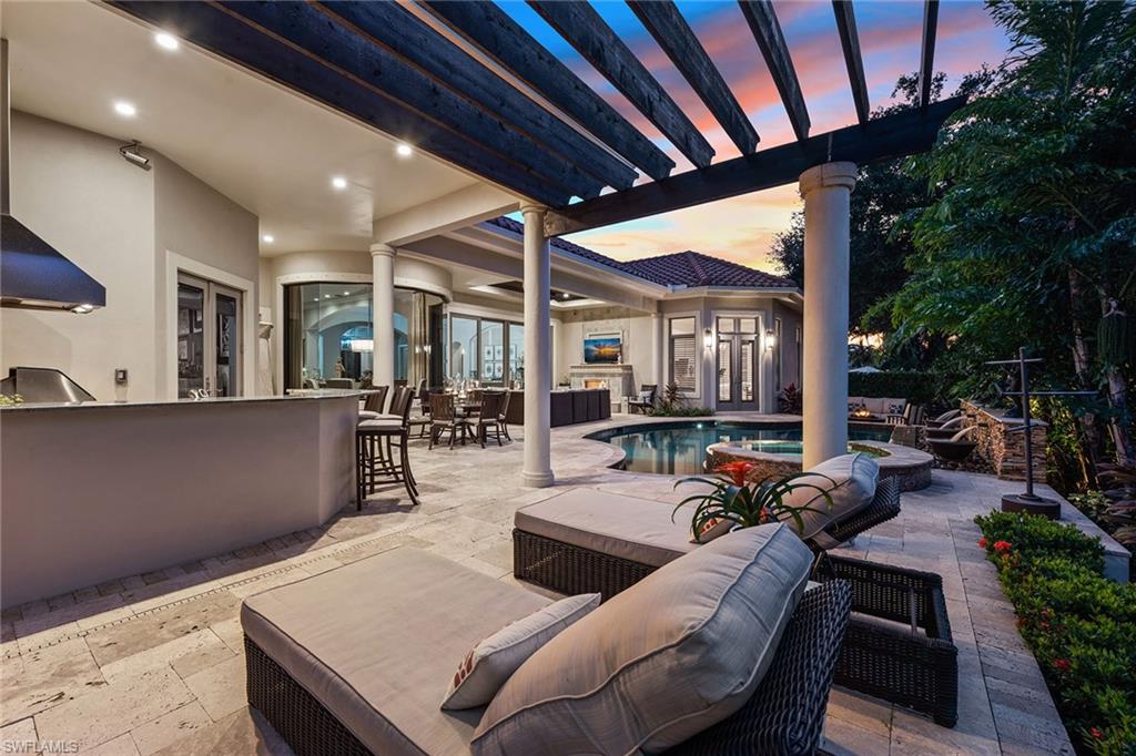 PARK SHORE - Residential