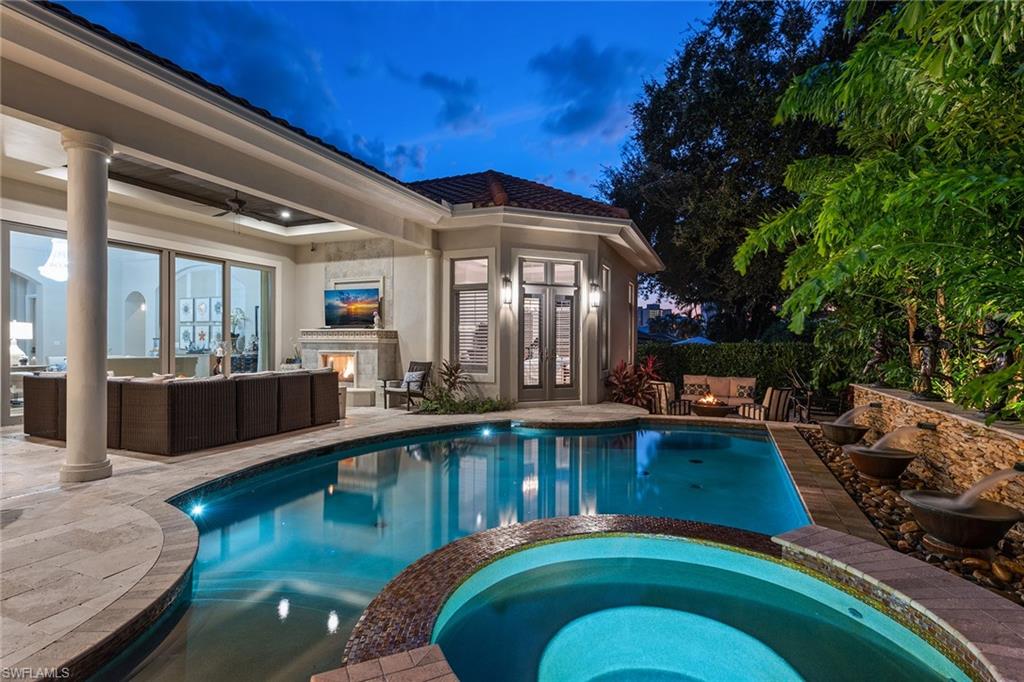 PARK SHORE - Residential