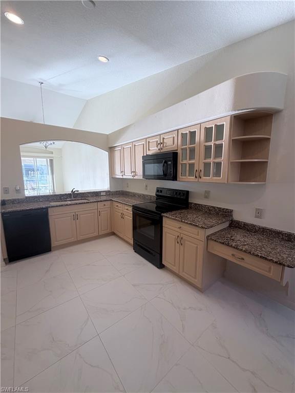 IBIS COVE - Residential Lease