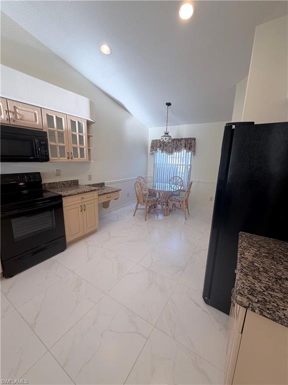 IBIS COVE - Residential Lease