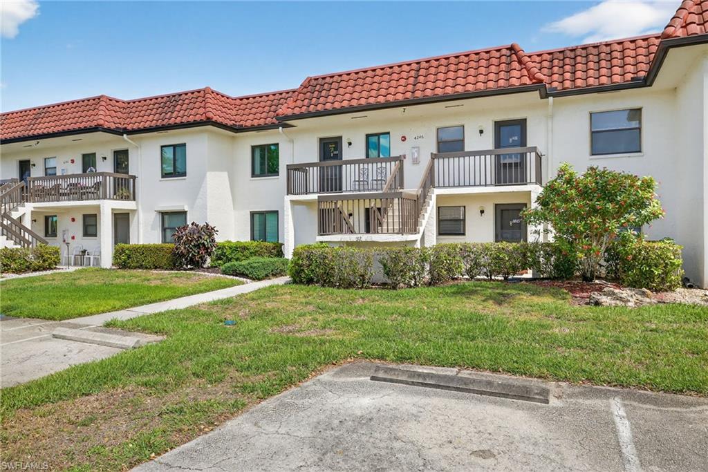 FAIRWAYS AT PAR FOUR - Residential