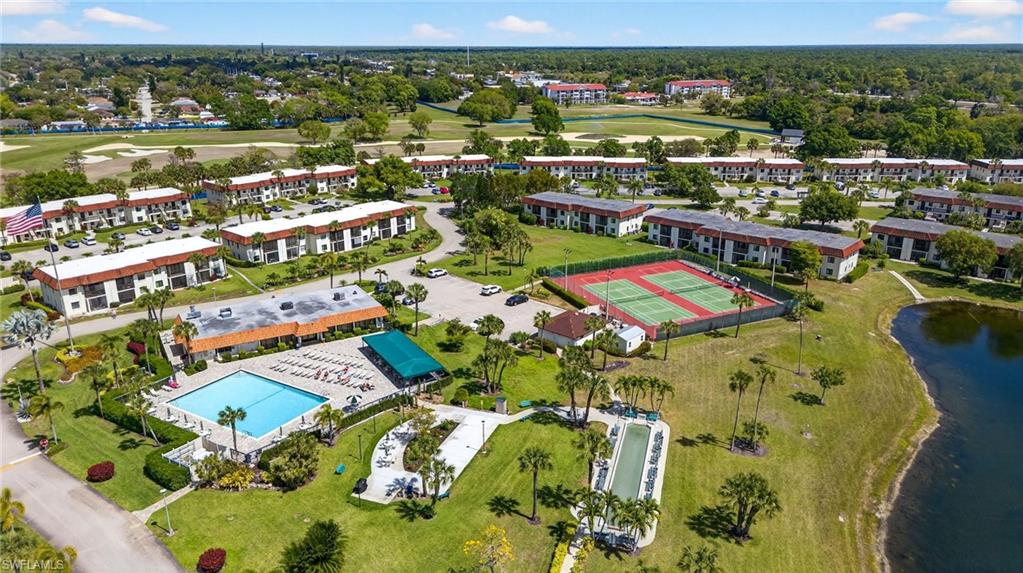 FAIRWAYS AT PAR FOUR - Residential