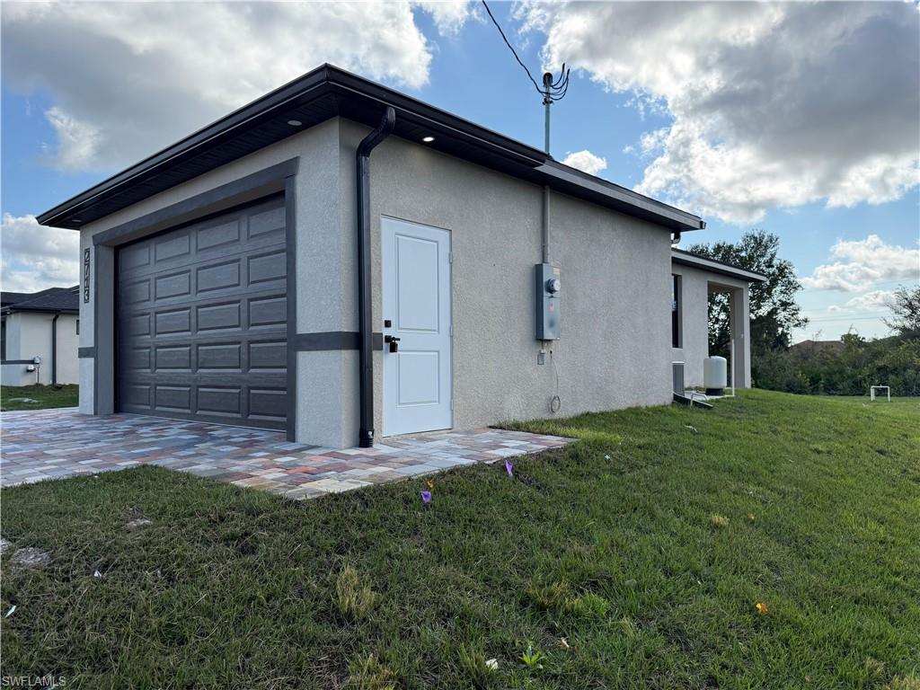 LEHIGH ACRES - Residential