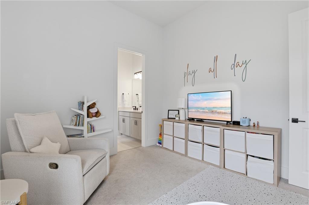 CORKSCREW ESTATES - Residential