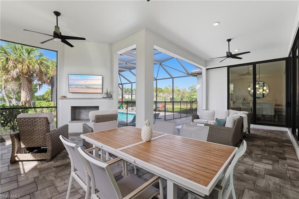 CORKSCREW ESTATES - Residential