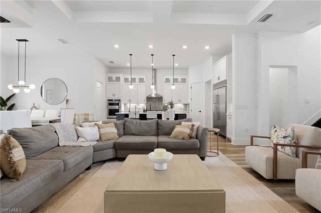 CORKSCREW ESTATES - Residential