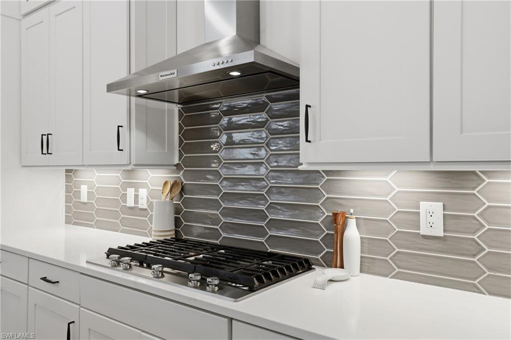 CORKSCREW ESTATES - Residential