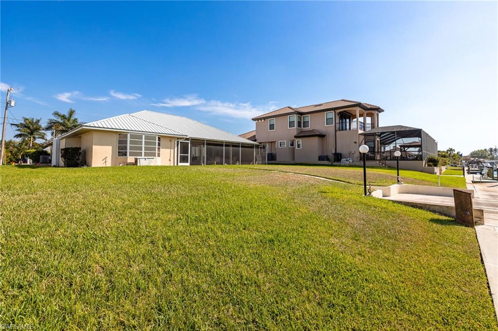 CAPE CORAL - Residential