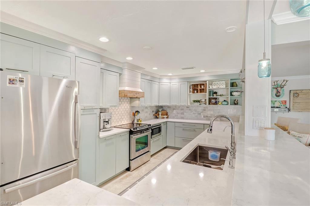 PALM RIVER ESTATES - Residential