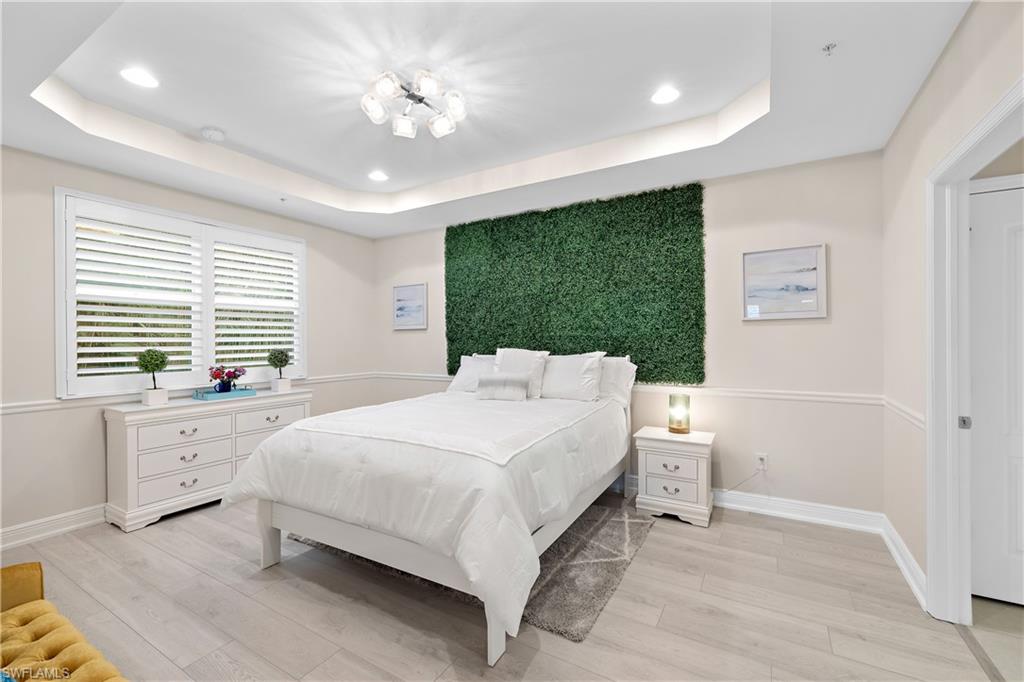 RICHMOND PARK - Residential