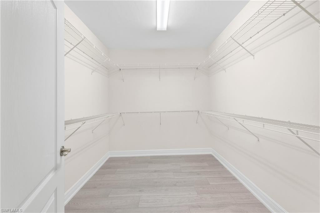 RICHMOND PARK - Residential