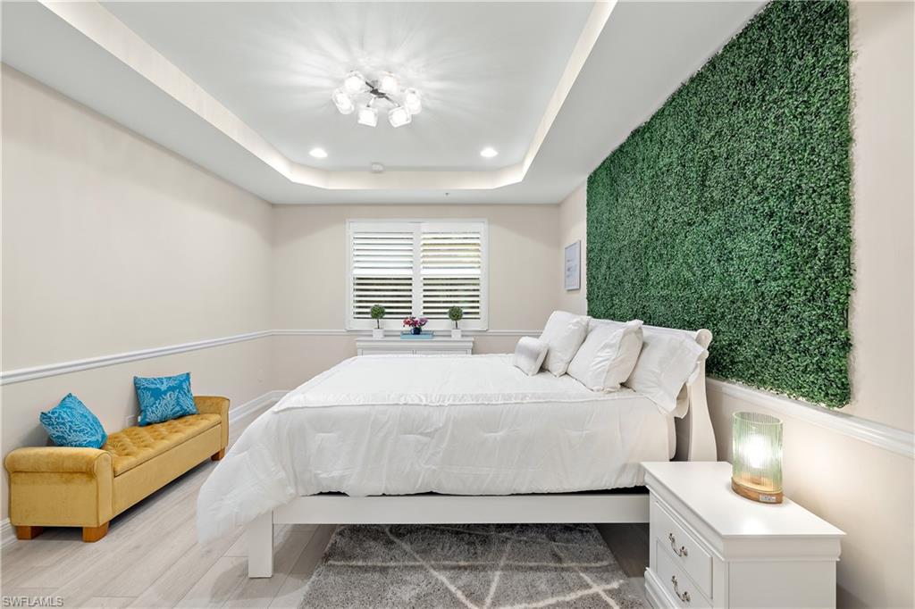 RICHMOND PARK - Residential