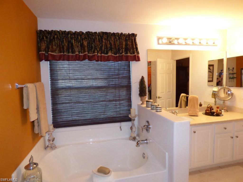 HAWK'S PRESERVE - Residential