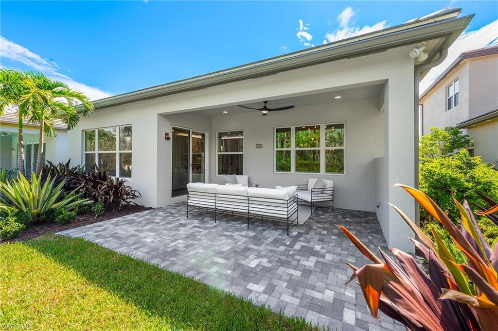 VALENCIA TRAILS - Residential