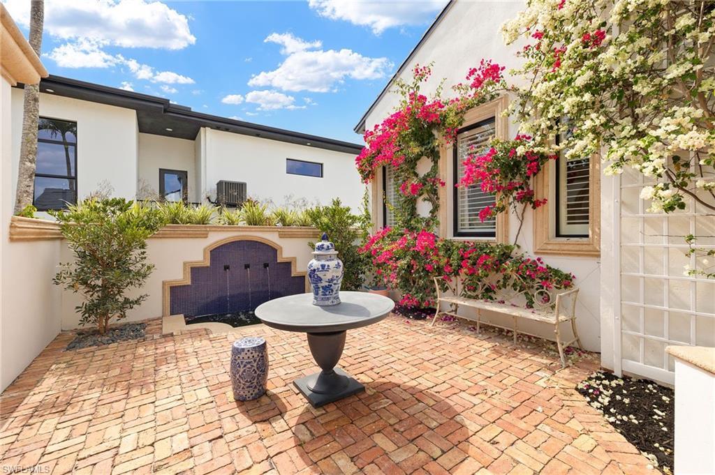 WHISKEY CREEK - Residential